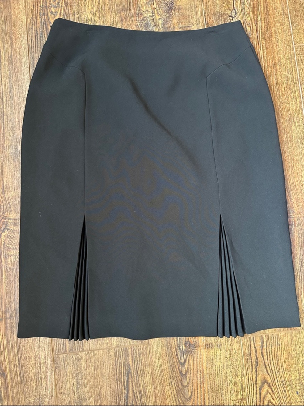 Ann Taylor Black Black Pencil Skirt with Pleat Details - Size 8